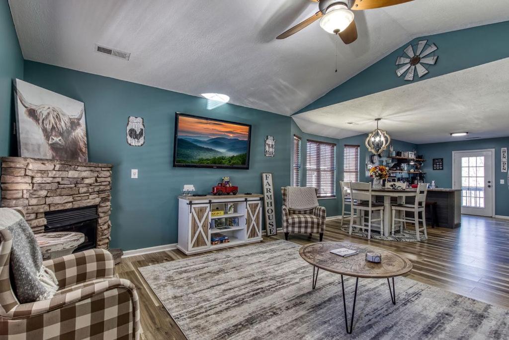 The Mason Jar, Hot Tub, Wifi, 1089 Free Tickets Each Paid Day, Dollywood And More! Pigeon Forge Exteriér fotografie