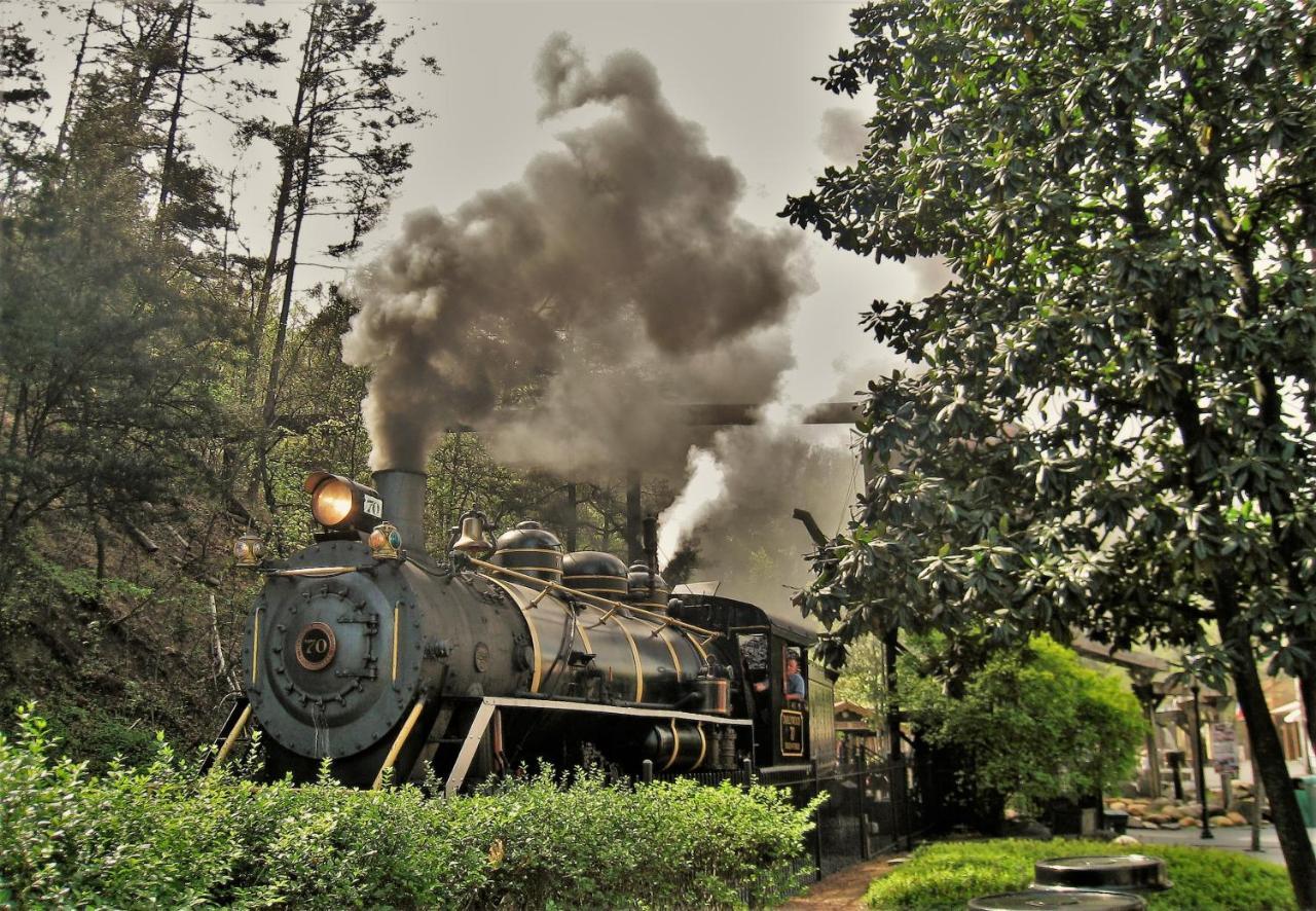 The Mason Jar, Hot Tub, Wifi, 1089 Free Tickets Each Paid Day, Dollywood And More! Pigeon Forge Exteriér fotografie